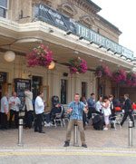 Three Guineas Pub (Reading, Berkshire)